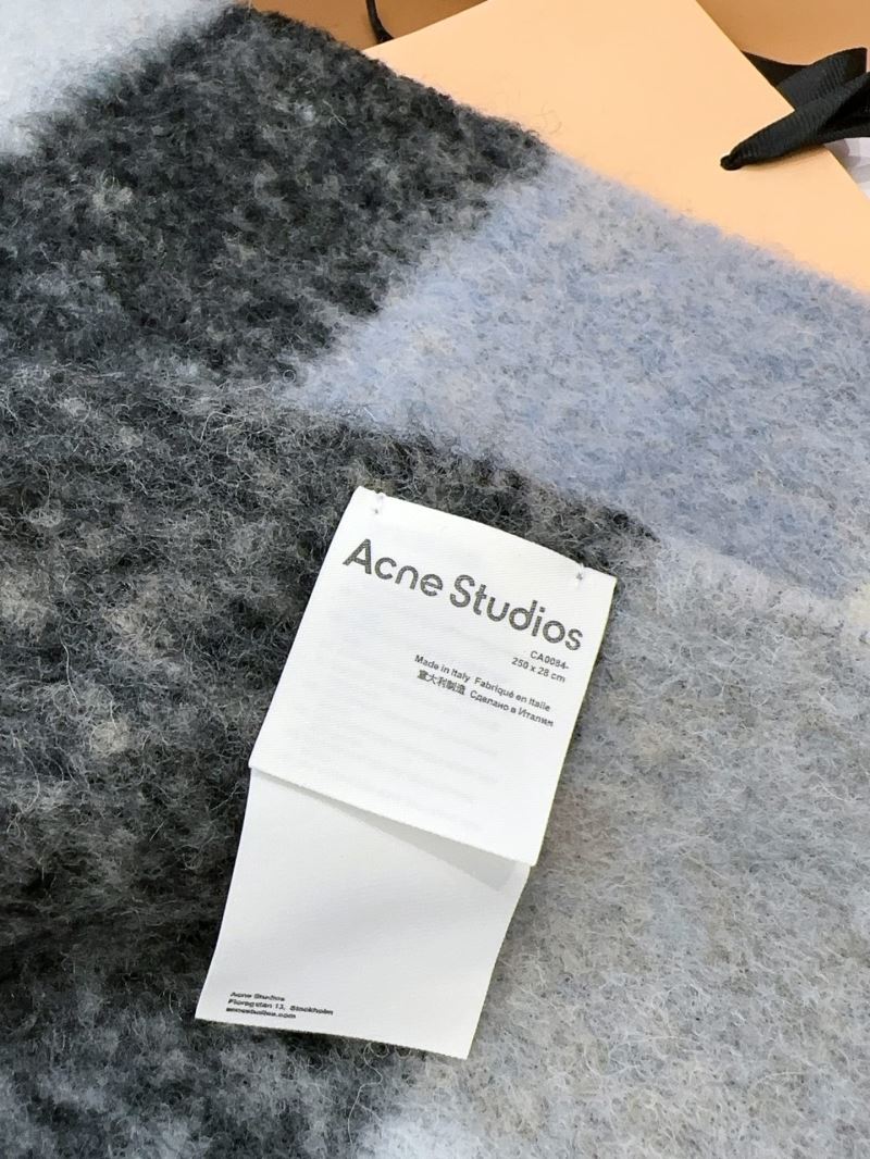 Acne Scarf